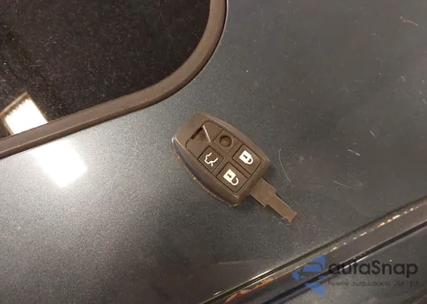 2005 Volvo S40 T5 Awd z USA, uszkodzony, nr VIN YV1MH682852069138